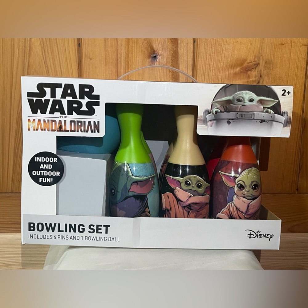 Disney Star Wars 7 pc. Bowling Set.